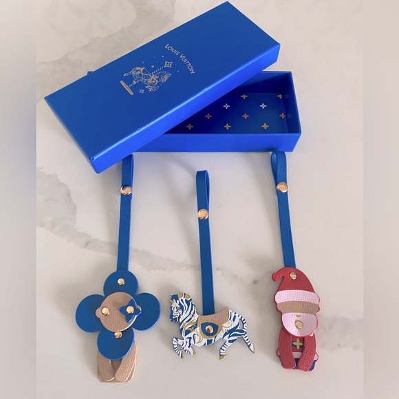 Louis Vuitton VIP Novelty Holiday 3pc Ornament/ Bag Charms GWP - Picture 3 of 15